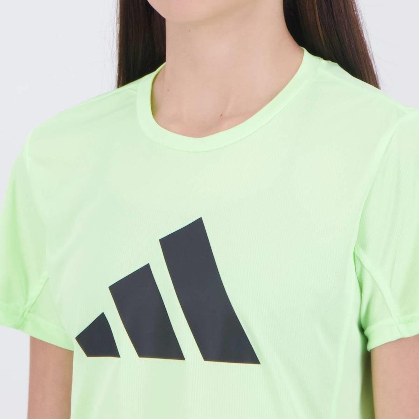 Camiseta adidas Run It Logo - Feminina - Foto 5