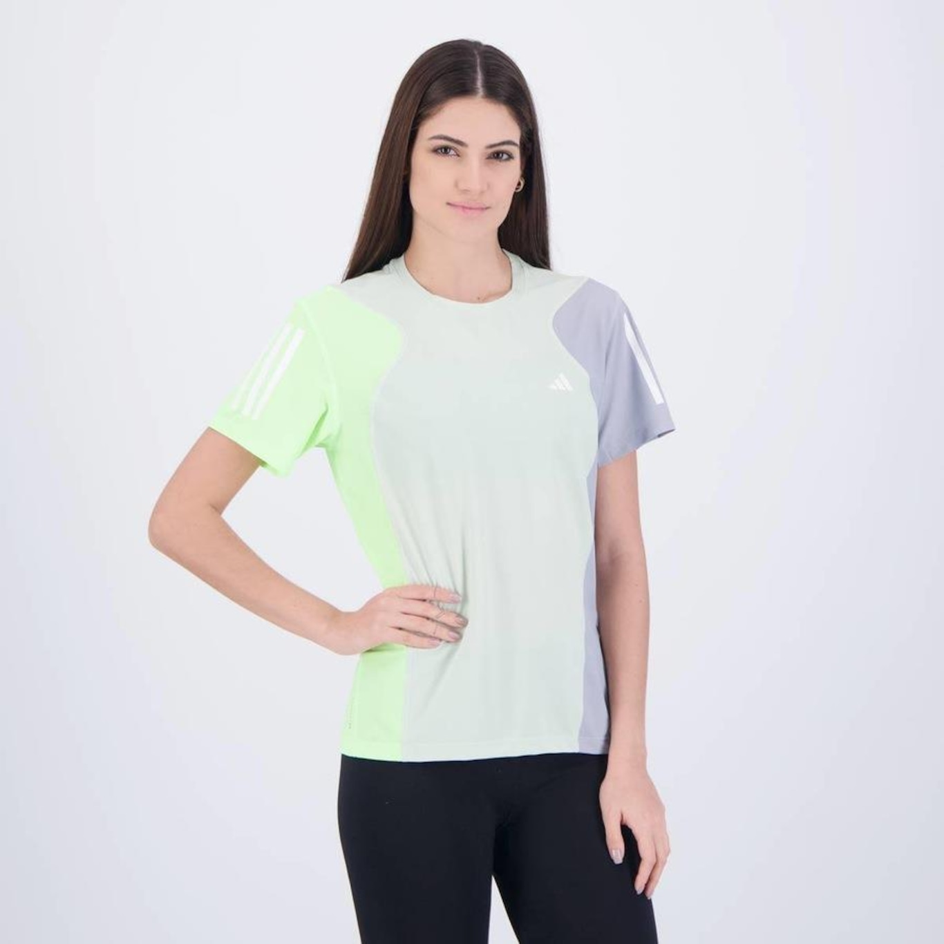 Camiseta adidas Own The Run Colorblock - Feminina - Foto 2