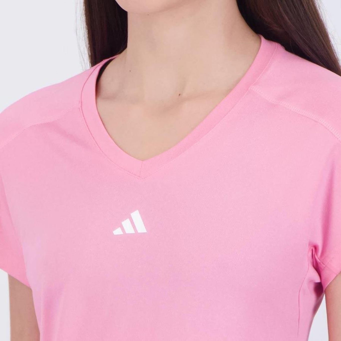 Camiseta adidas Essentials Minimal - Feminina - Foto 5