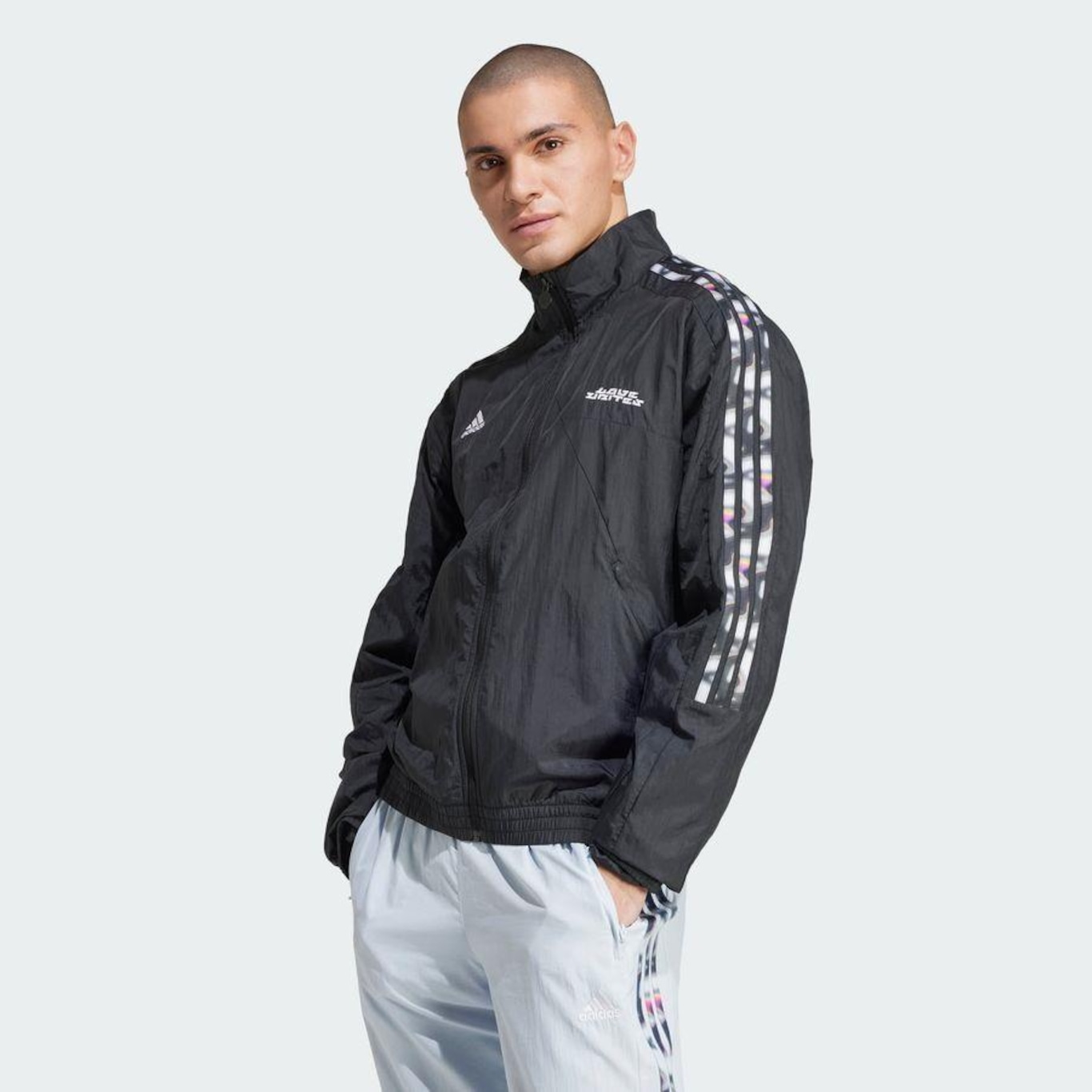 Jaqueta sem Capuz adidas Pride Tiro - Masculina - Foto 3