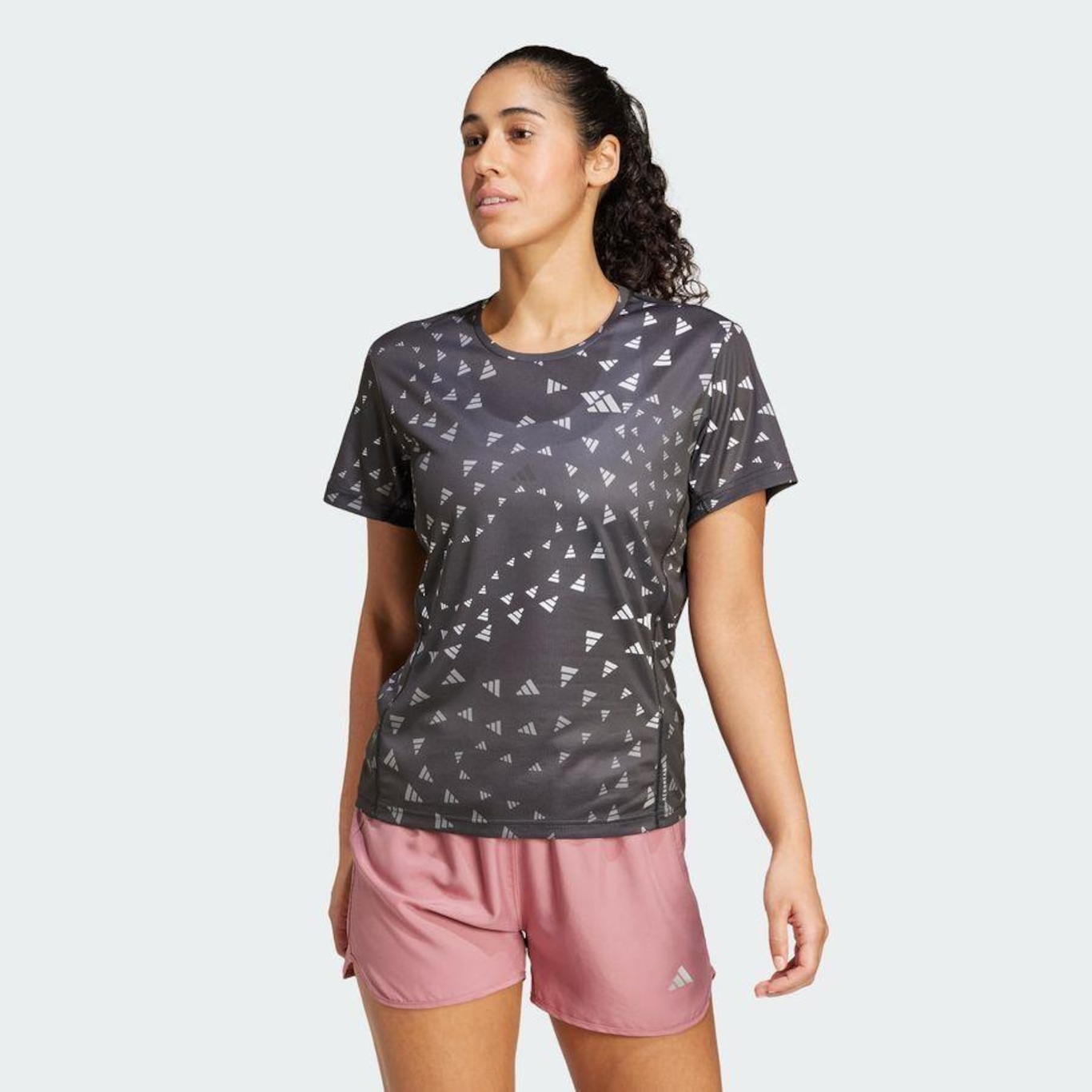 Camiseta adidas Estampada Aeroready - Feminina - Foto 3