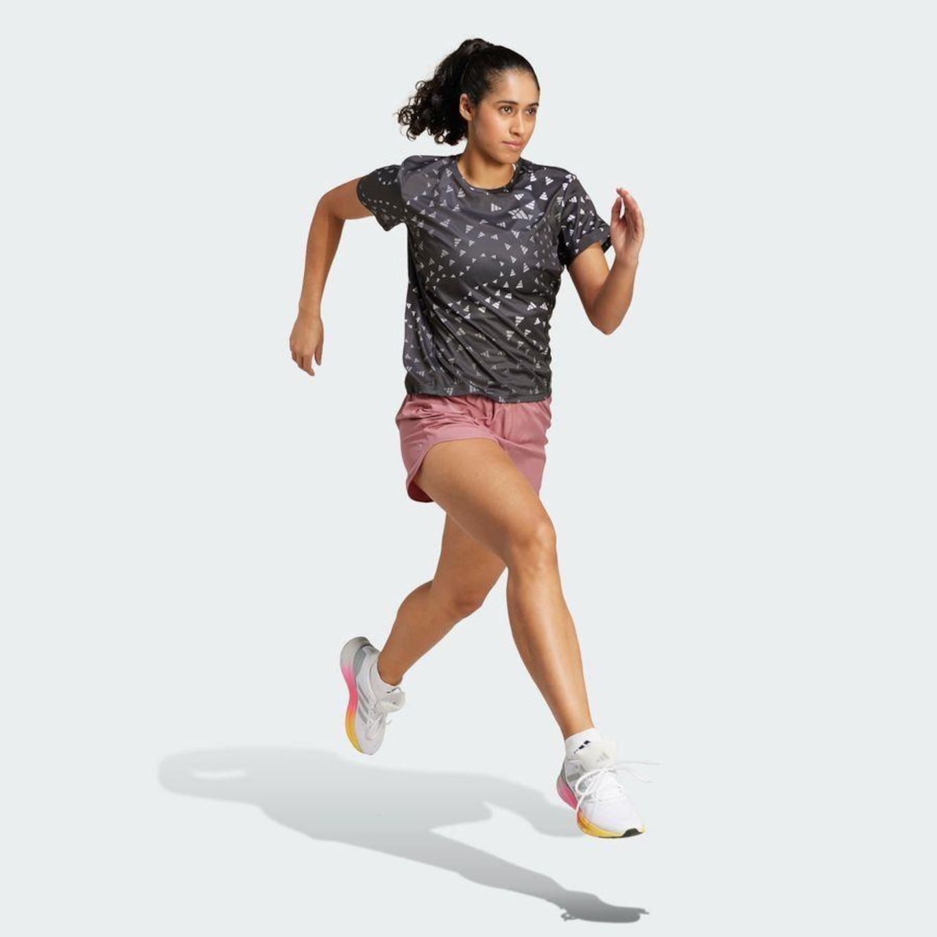 Camiseta adidas Estampada Aeroready - Feminina - Foto 6