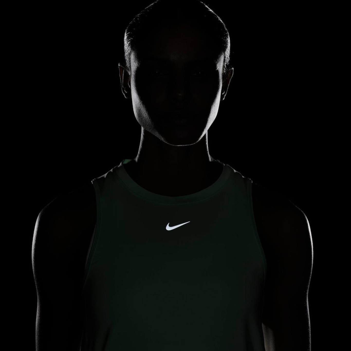 Camiseta Regata Nike Dri-Fit One - Feminina - Foto 5