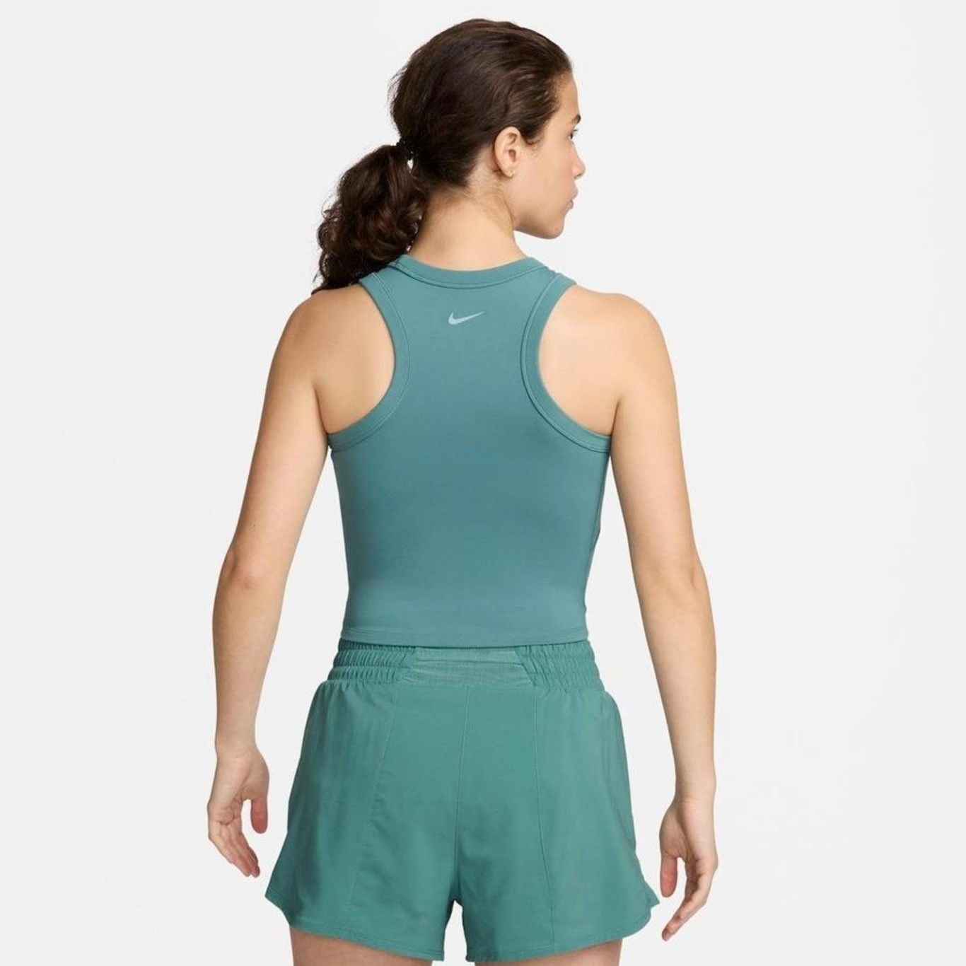 Camiseta Regata Nike Dri-Fit One Cropped - Feminina - Foto 2