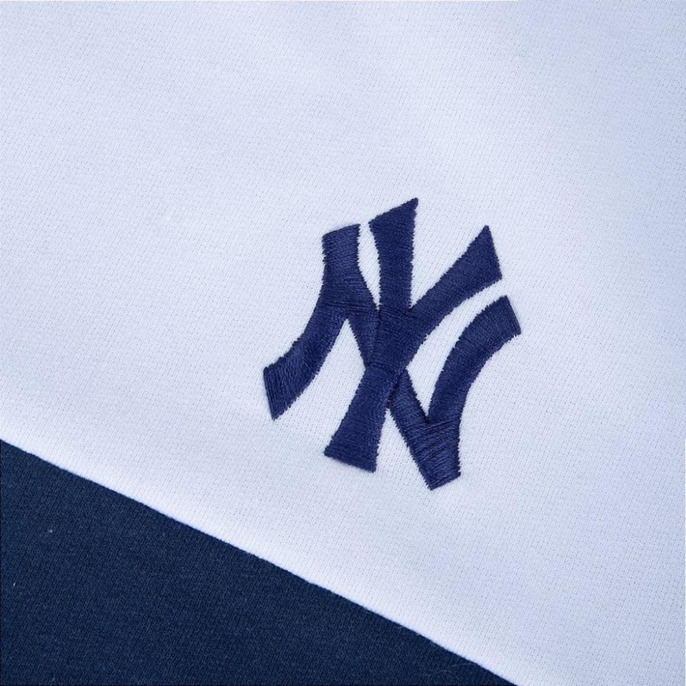 Blusão de Moletom New Era Gola Careca New York Yankees Action Winter - Masculino - Foto 3