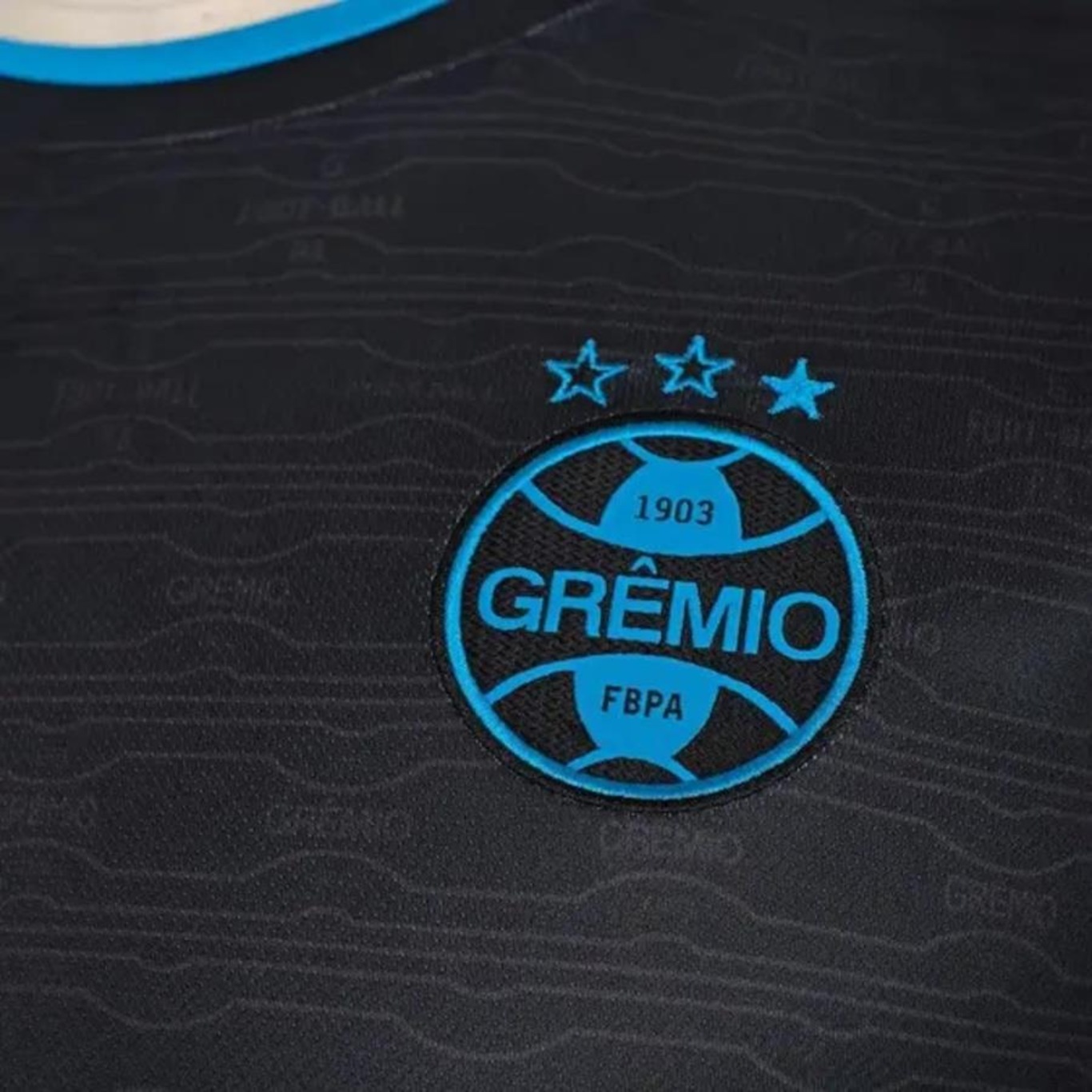 Camisa do Grêmio Of.3 Umbro Classic Nº10 - Masculina - Foto 3