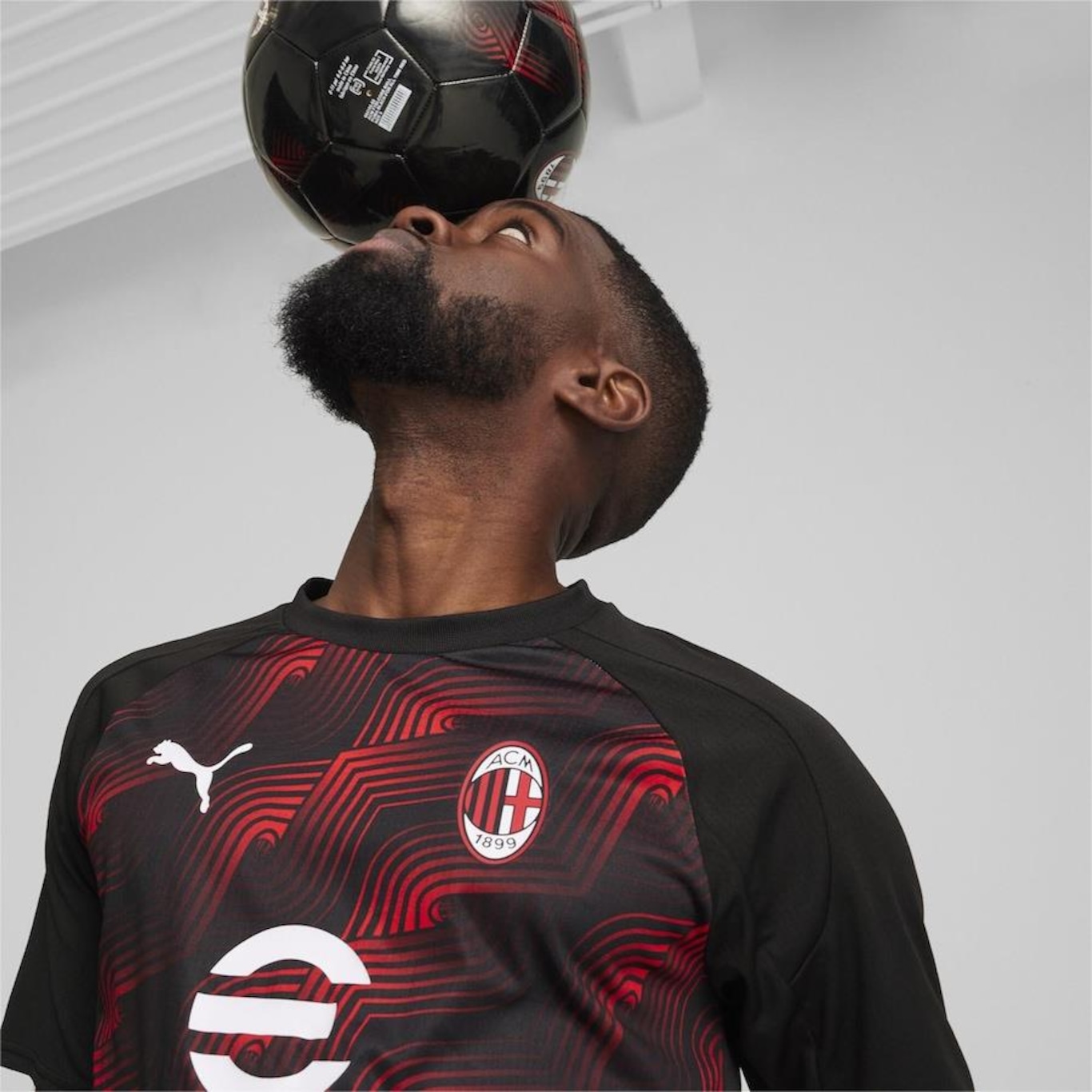 Camisa Pré-Jogo Ac Milan Puma - Masculina - Foto 3