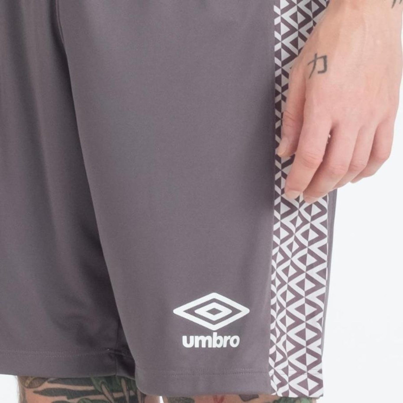 Calção Umbro Pro 5 - Masculino - Foto 4