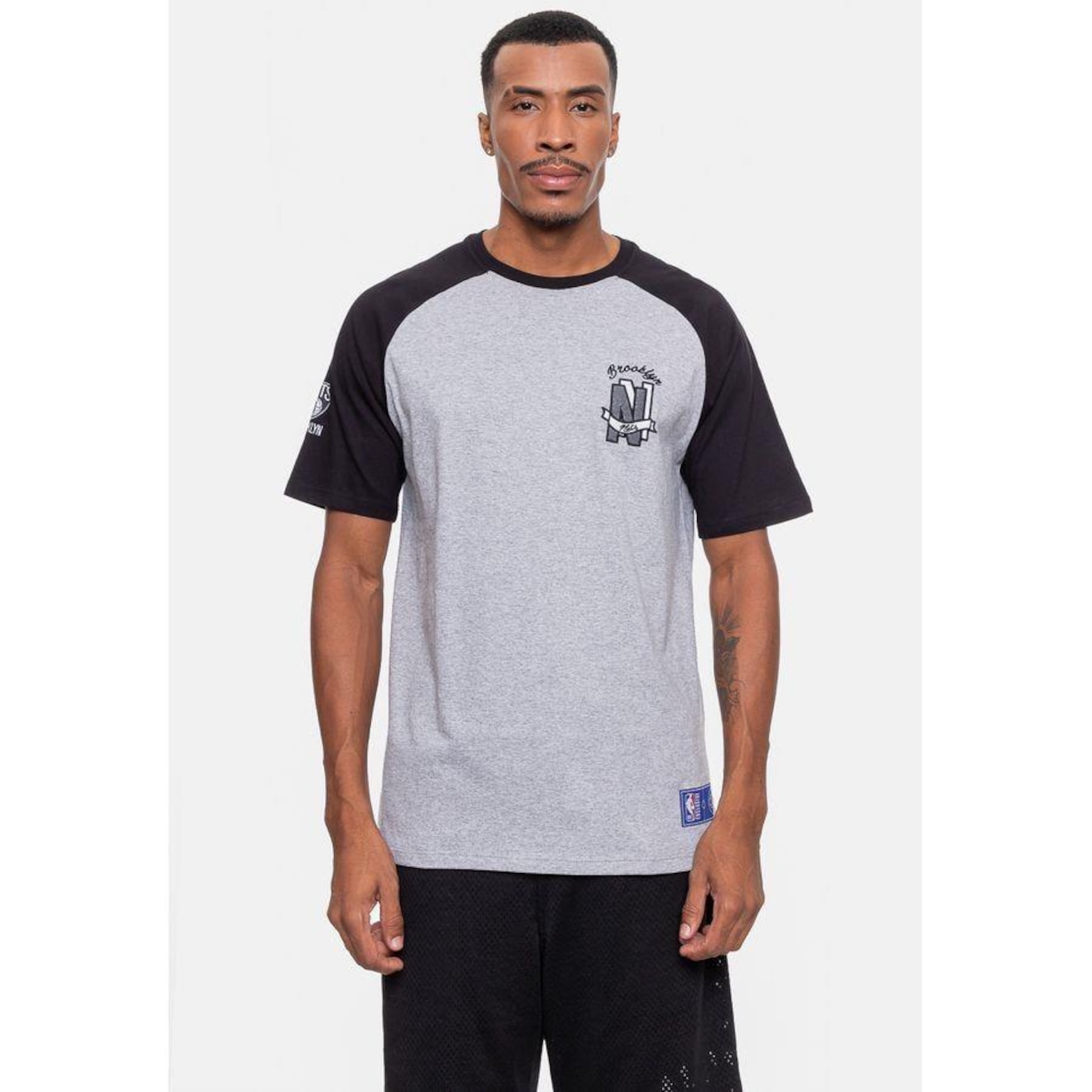 Camiseta Nba Logo Flag Brooklyn Nets - Masculina - Foto 3