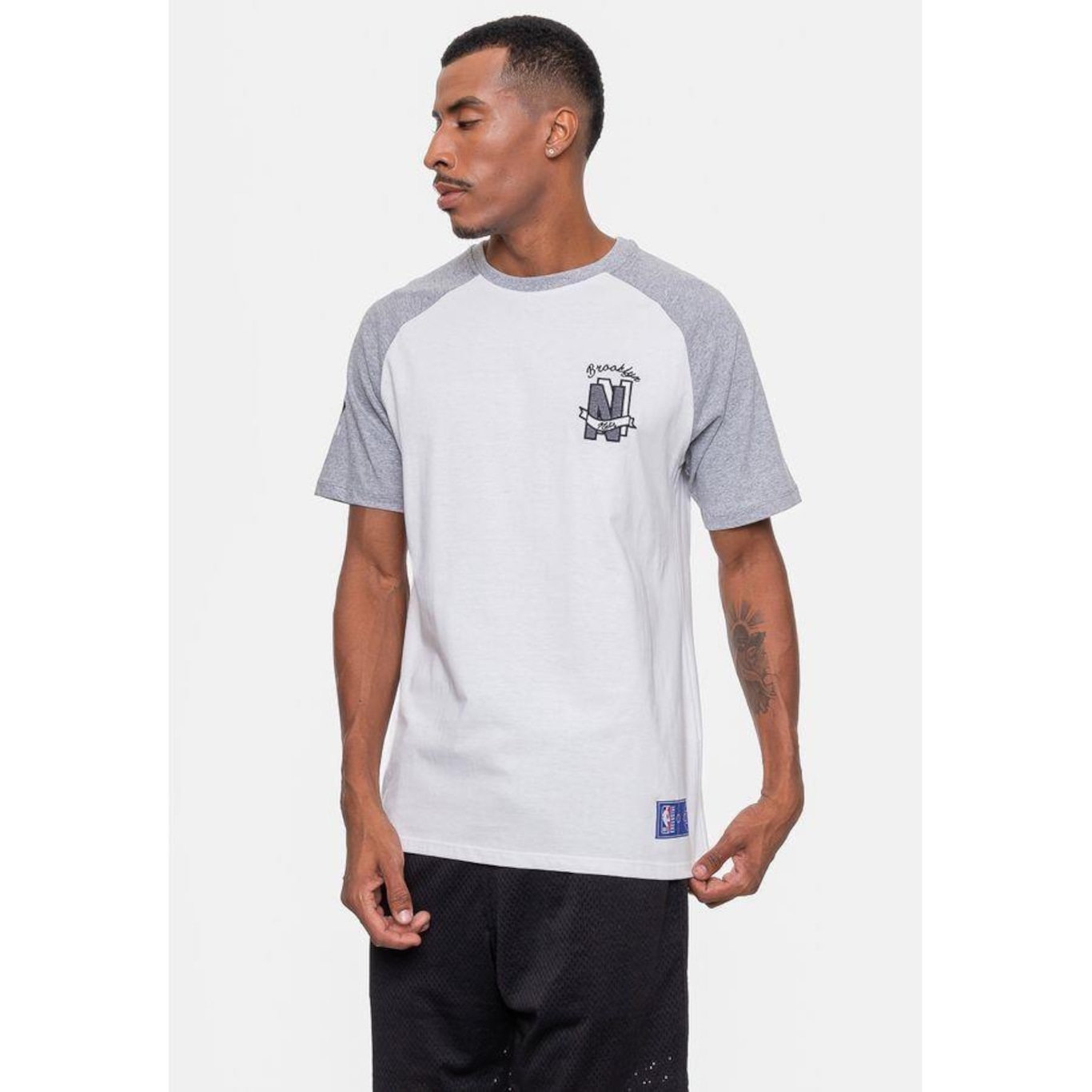 Camiseta Nba Logo Flag Brooklyn Nets - Masculina - Foto 2