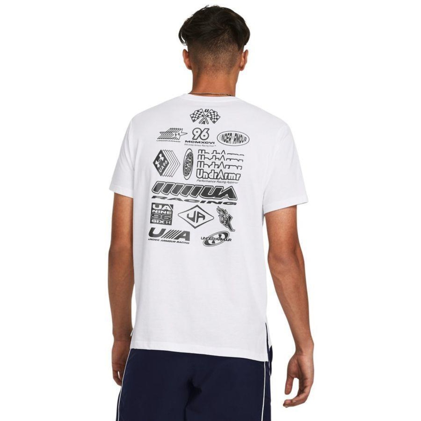 Camiseta Under Armour Run Anywhere - Masculina - Foto 2