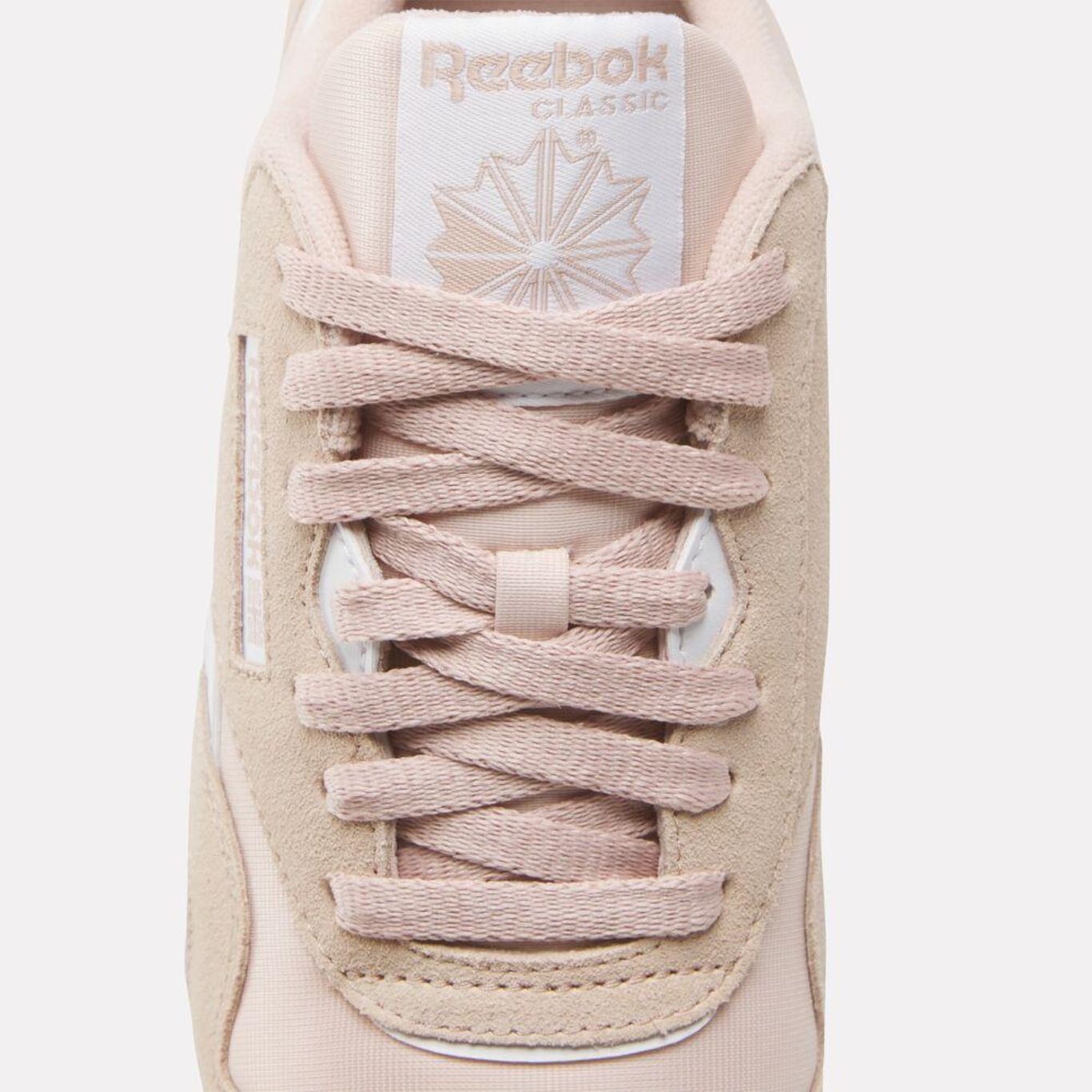 Tênis Reebok Cl Nylon - Feminino - Foto 5