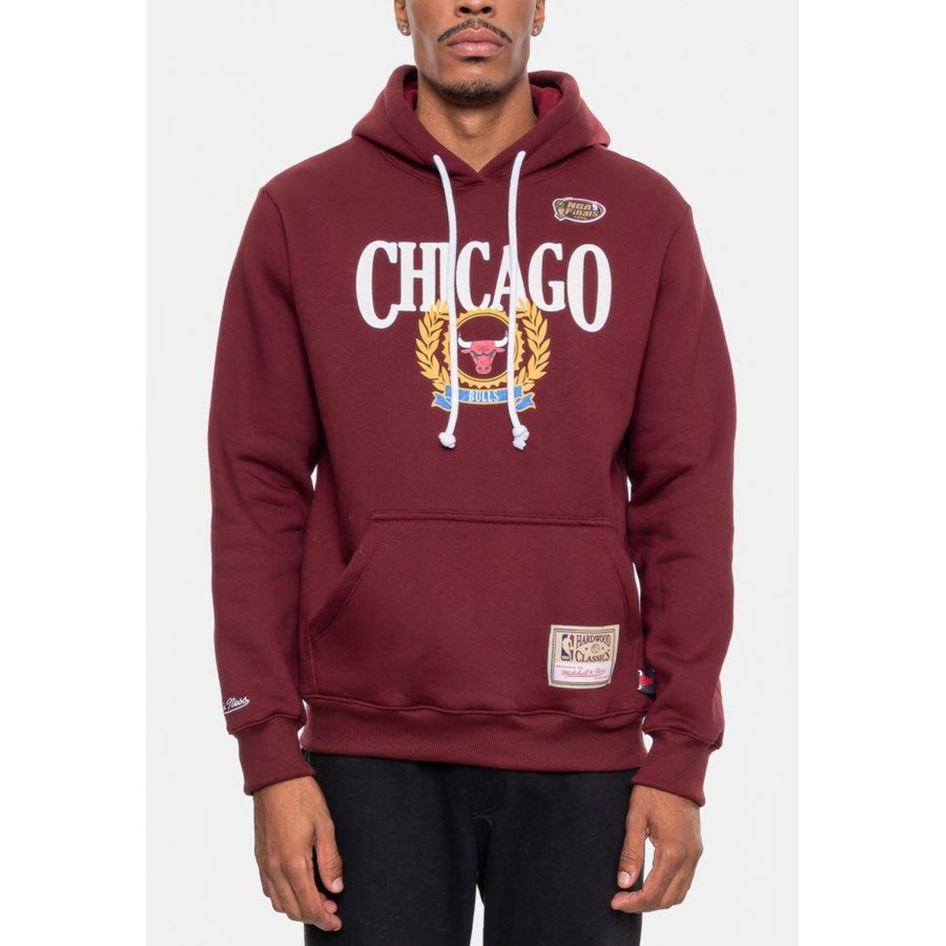 Blusão de Moletom com Capuz Mitchell & Ness Collegiate Chicago Bulls - Masculino - Foto 3