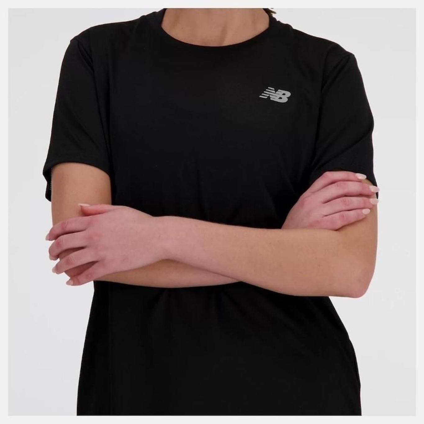 Camiseta New Balance Essentials - Feminina - Foto 4