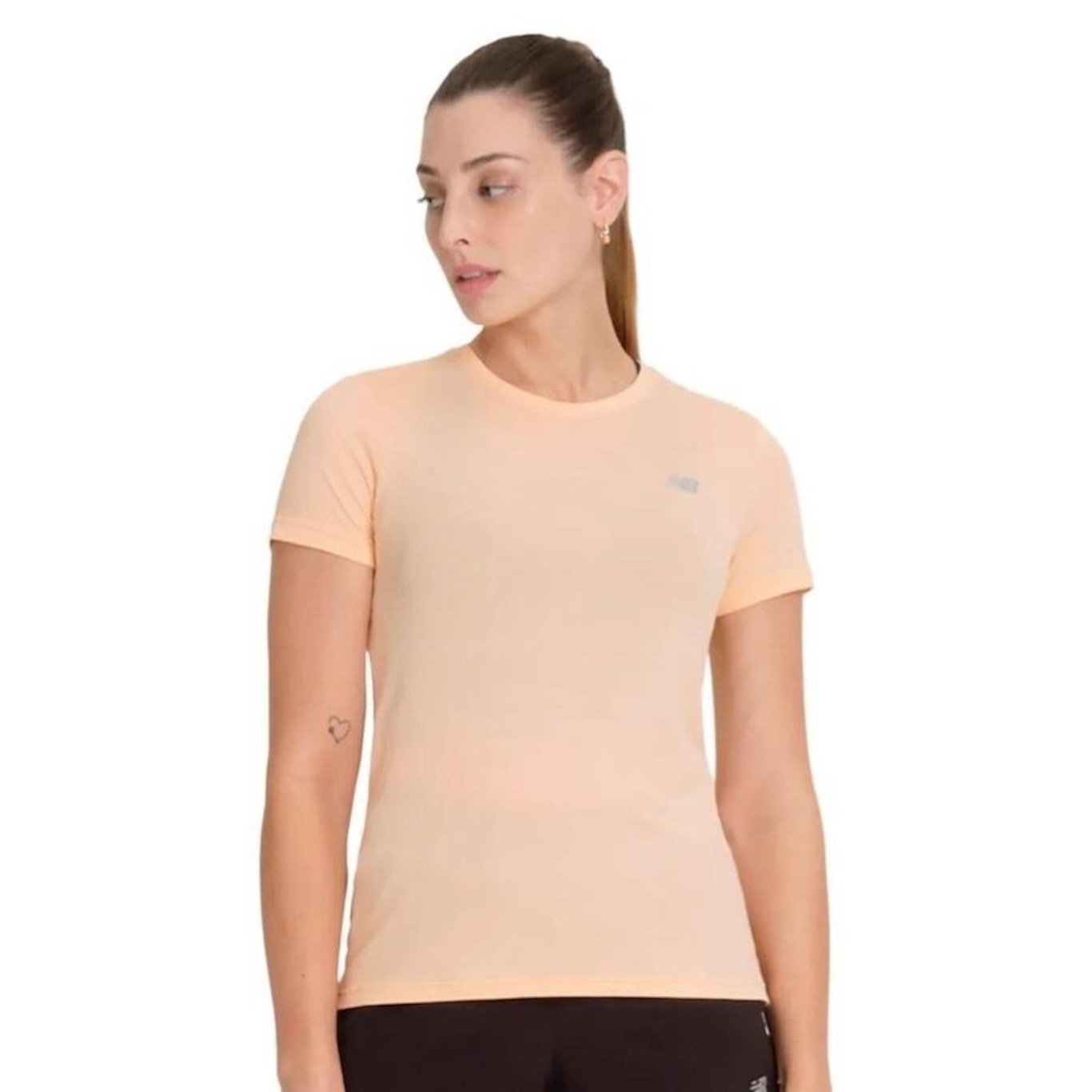 Camiseta New Balance Essentials - Feminina - Foto 1