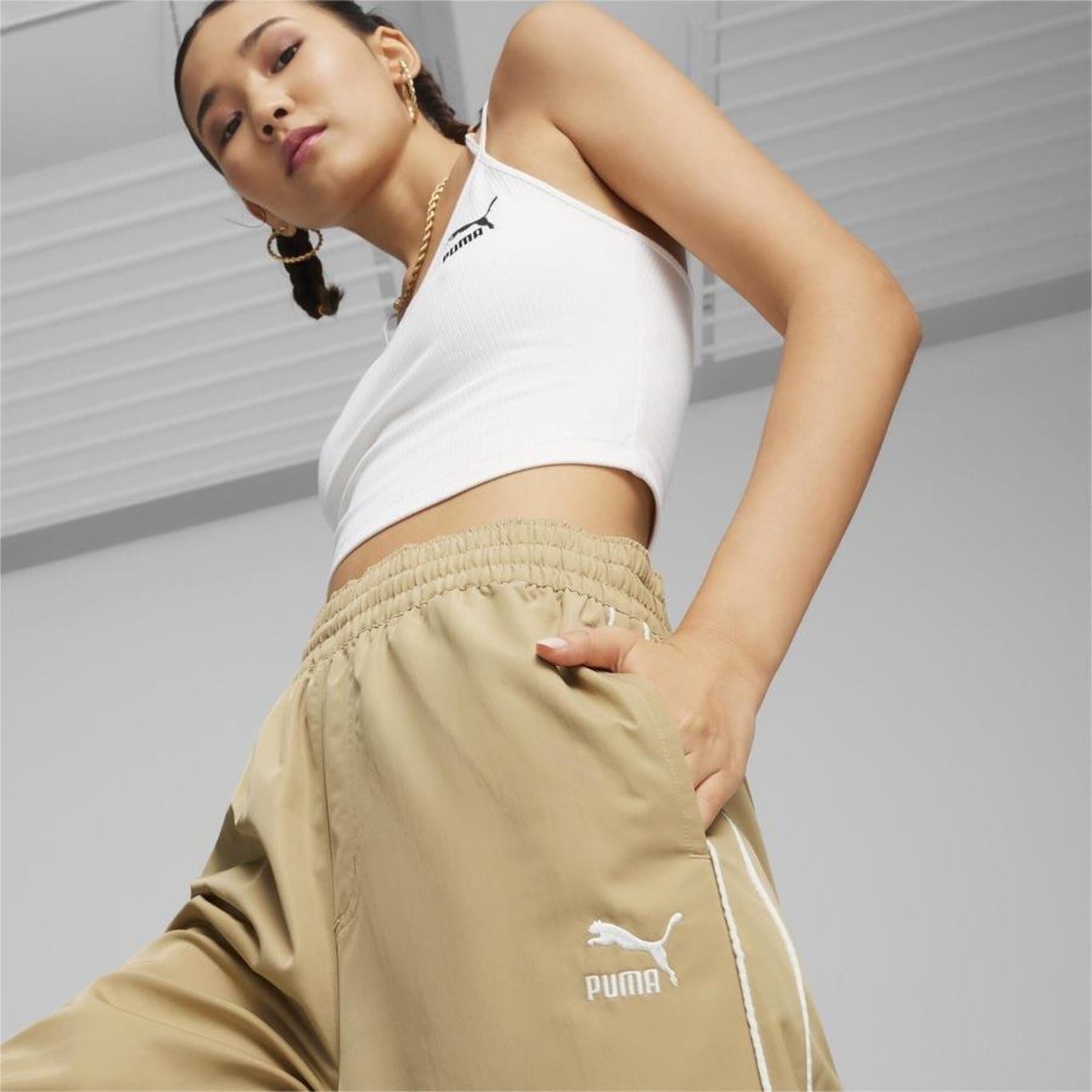 Calça Track Puma T7 Relaxed - Feminina - Foto 4