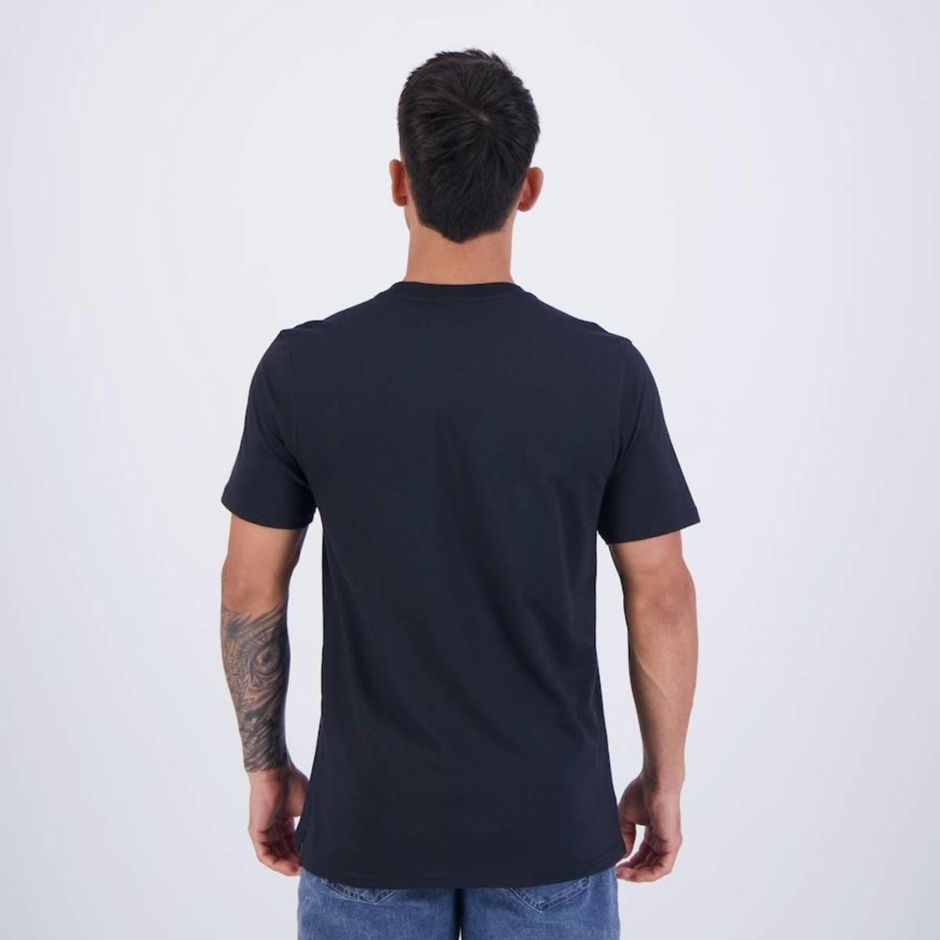 Camiseta Fila Letter Premium III - Masculina - Foto 4