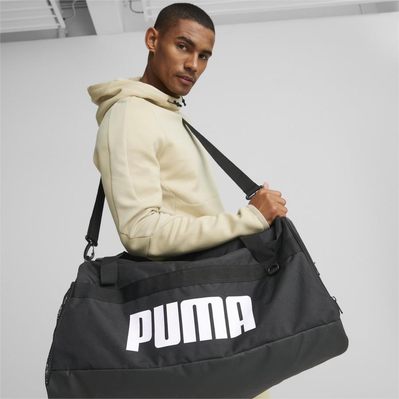 Mala de Mão Puma Duffle Bag Challenger M - 58 Litros - Foto 3