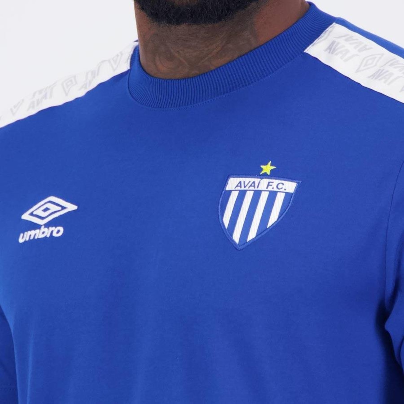 Camisa do Avai Concentracao 2022 Umbro - Masculina - Foto 5