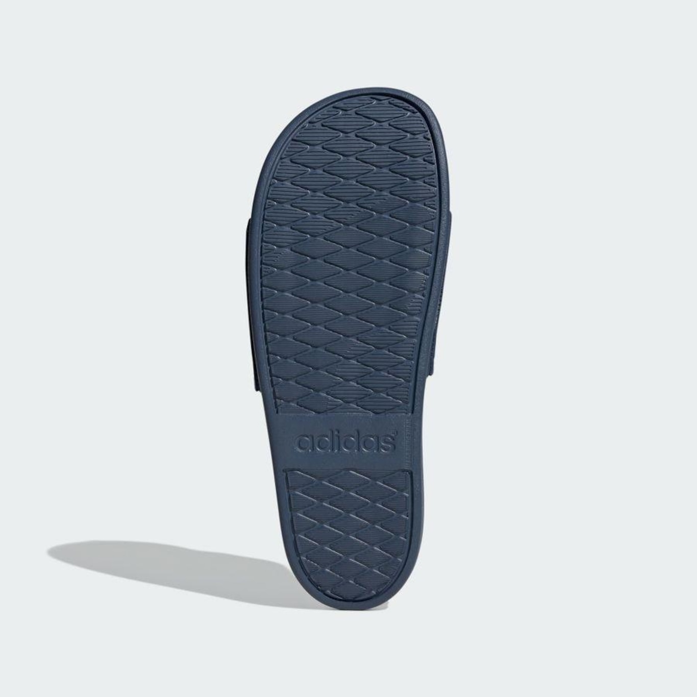 Chinelo adidas Adilette Comfort - Unissex - Foto 5