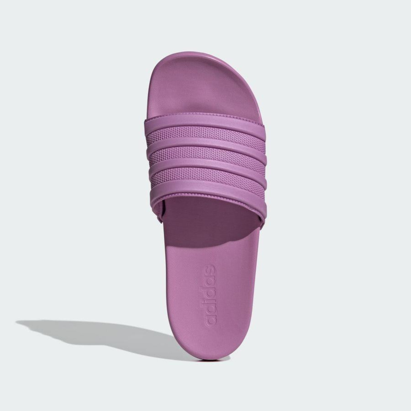 Chinelo adidas Adilette Comfort - Unissex - Foto 4