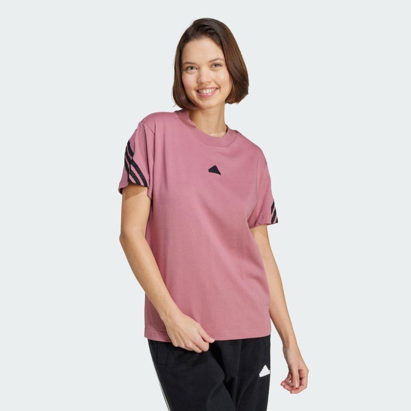 Camiseta adidas Future Icons Três Listras - Feminina - Foto 3