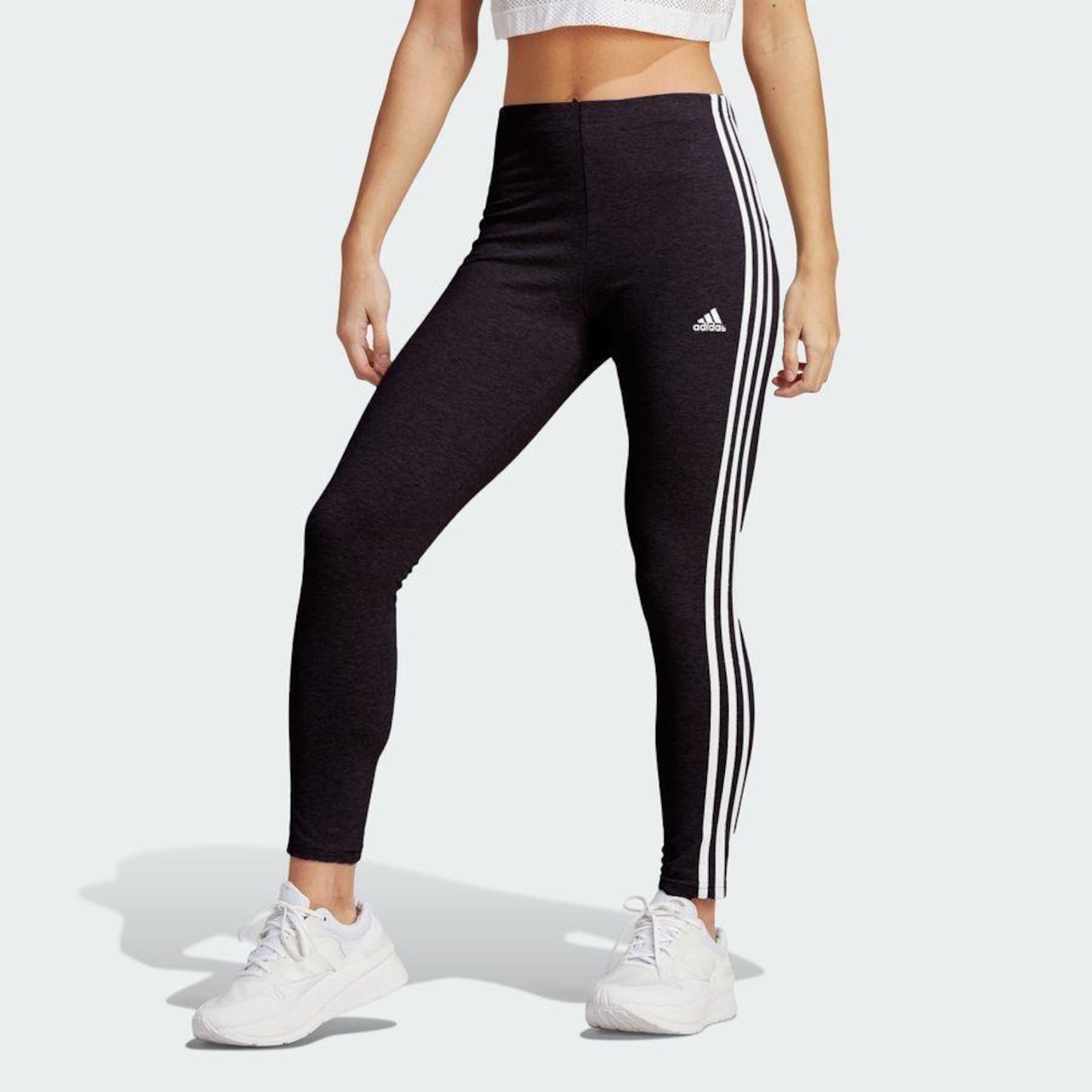 Calça Legging adidas Essentials 3-Stripes - Feminina - Foto 3