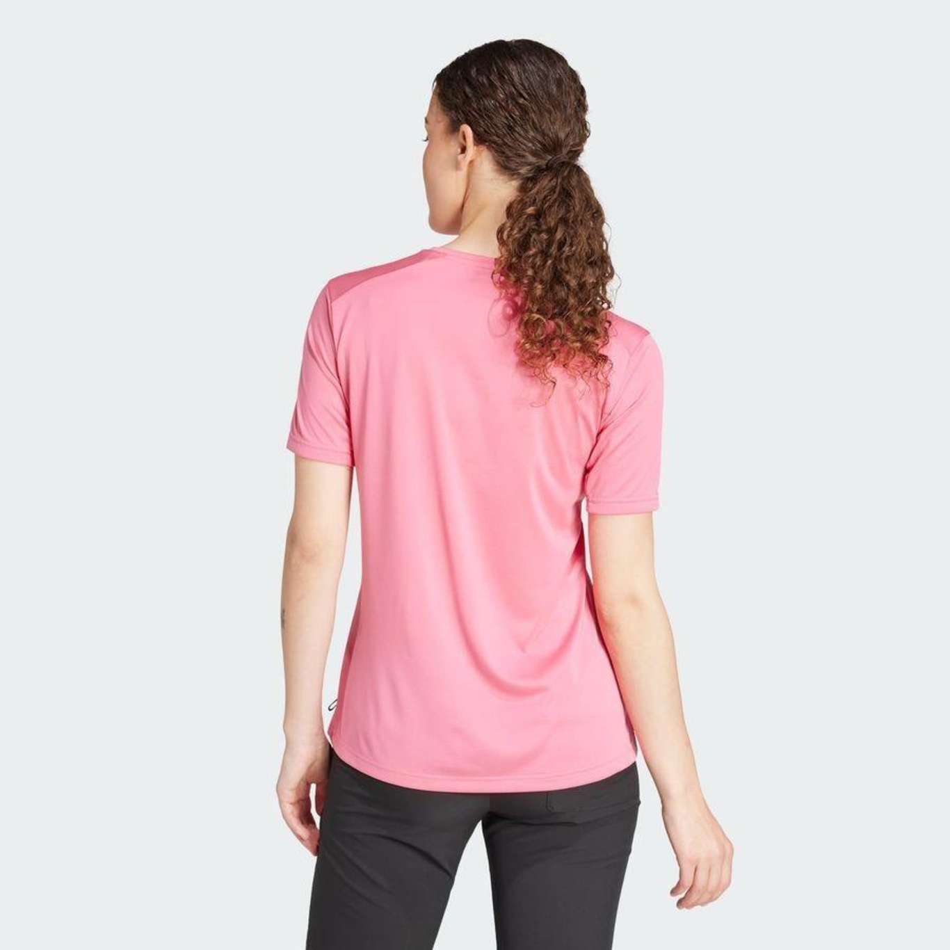 Camiseta adidas Terrex Multi - Feminina - Foto 5