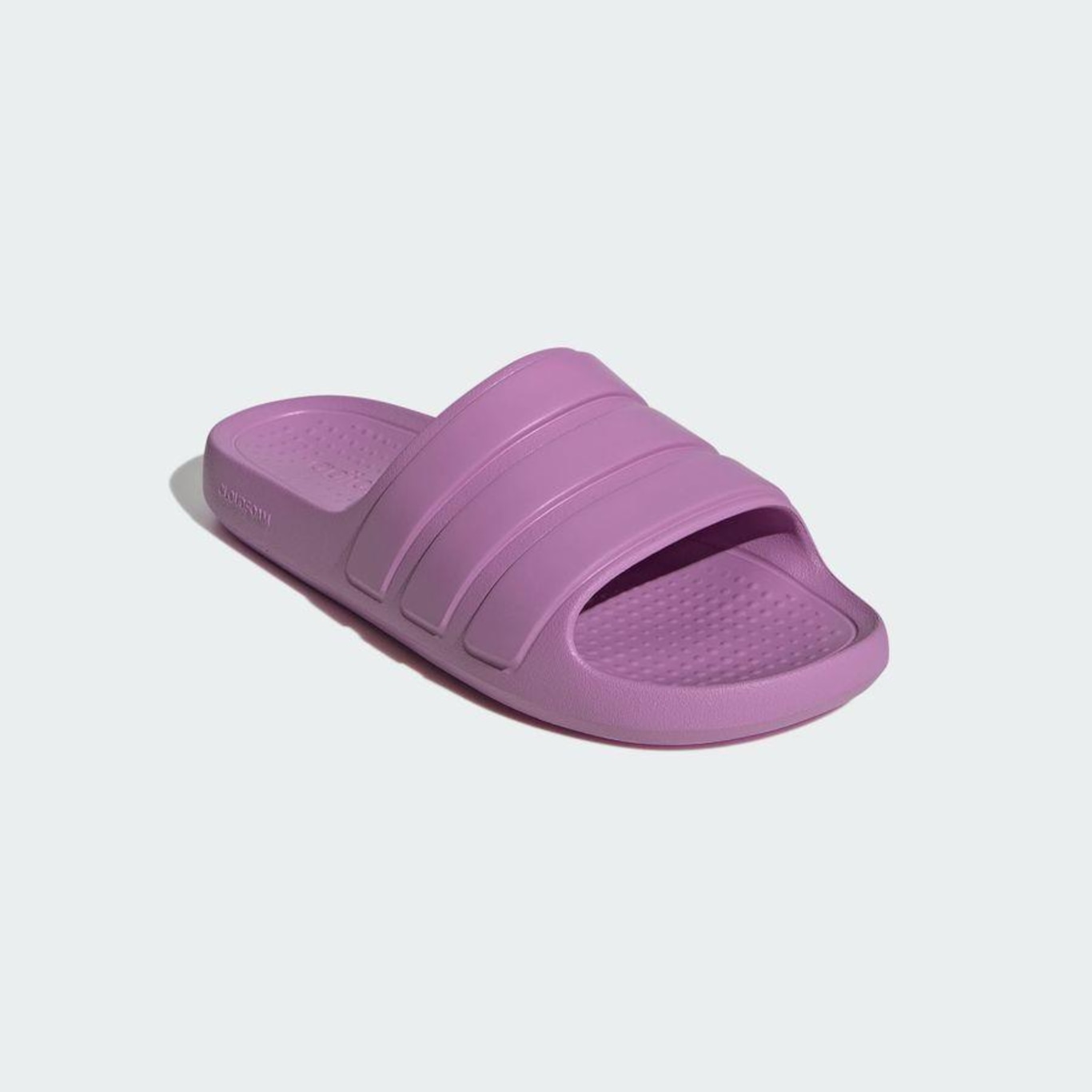 Chinelo adidas Adilette Flow - Unissex - Foto 6