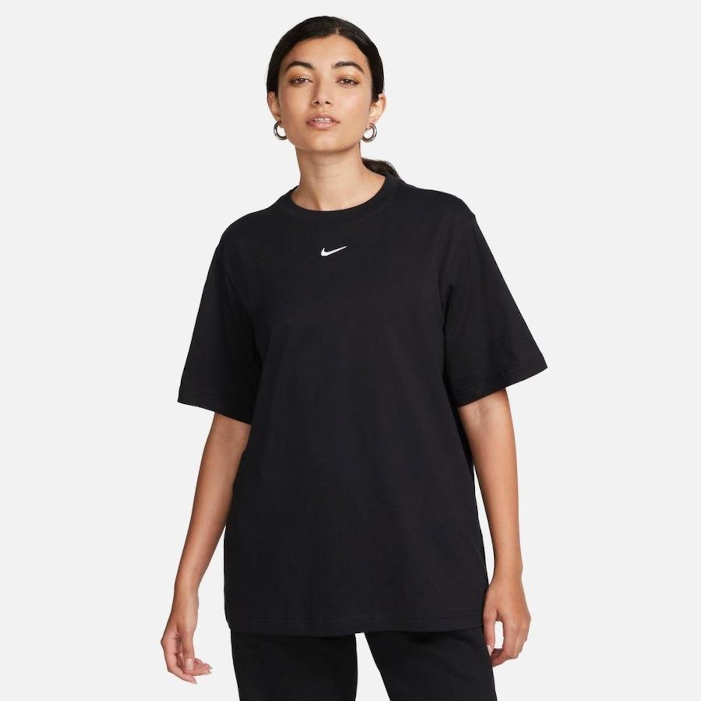 Camiseta Nike Sportswear Feminina - Foto 1