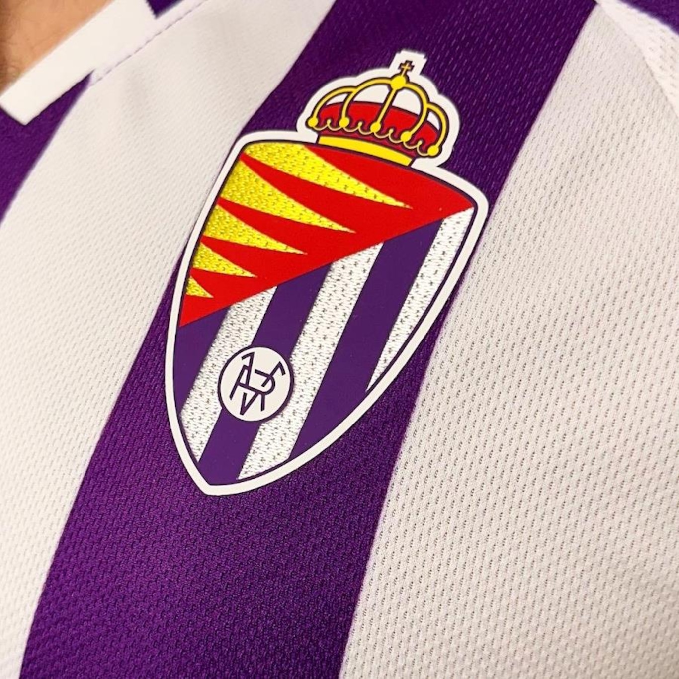 Camisa Valladolid Kappa 2024 Uniforme 1 - Masculina - Foto 4