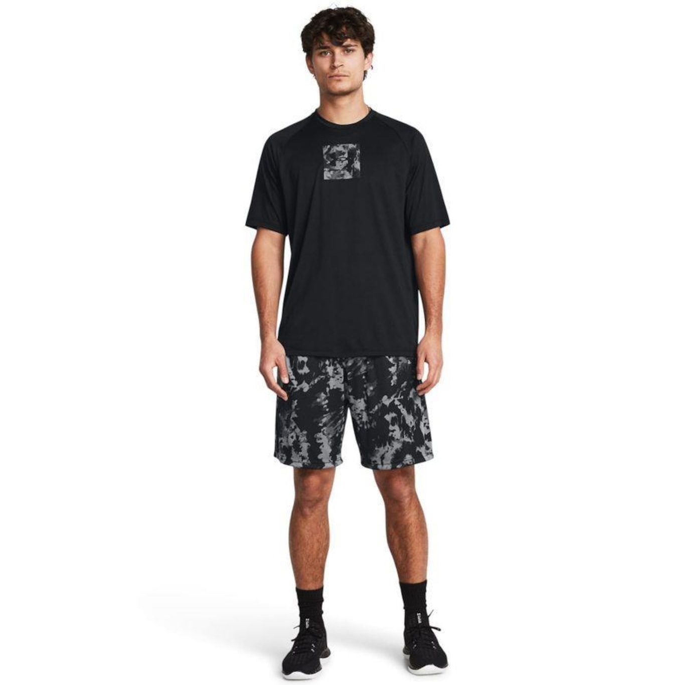 Shorts de Treino Under Armour Baseline Printed - Masculino - Foto 4