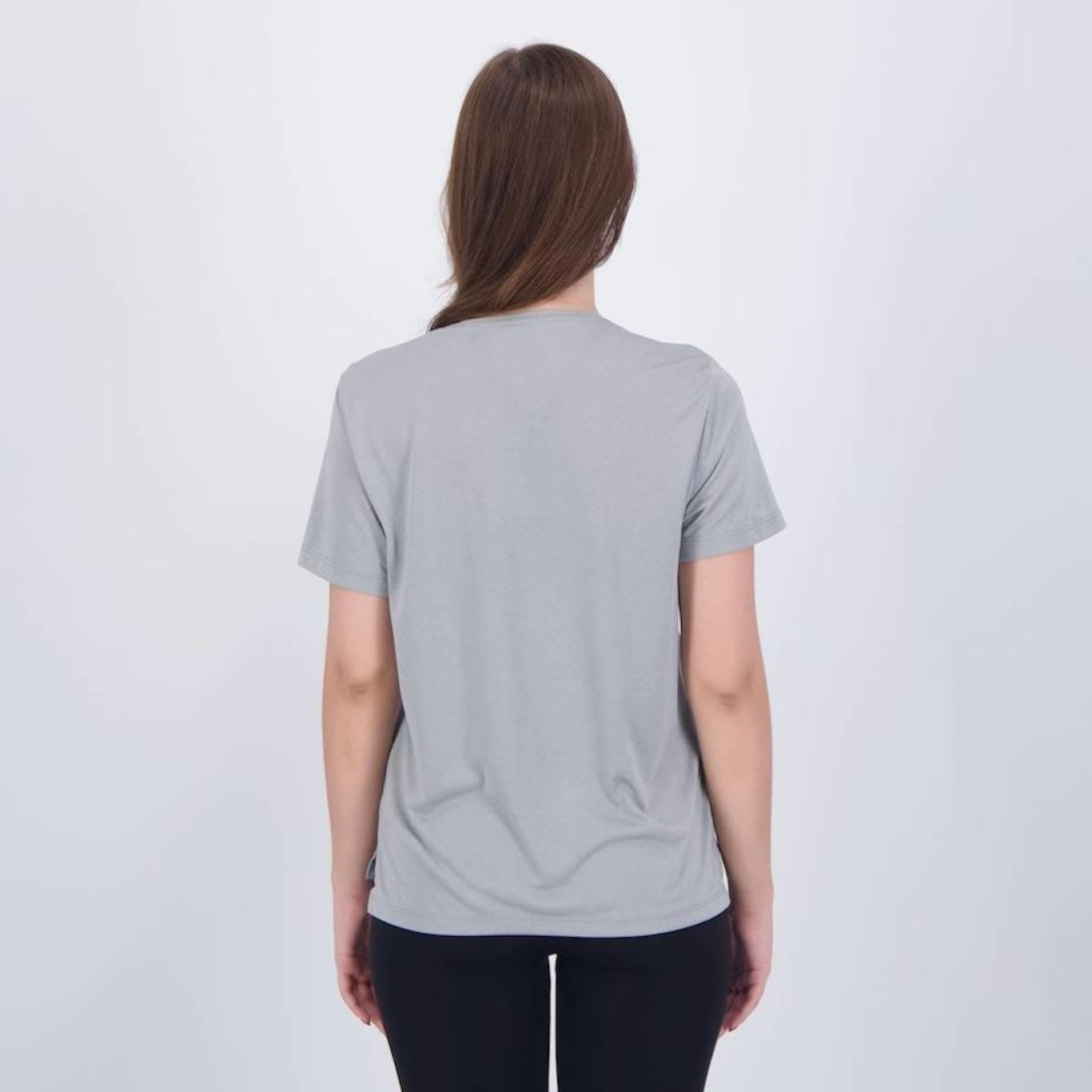 Camiseta Fila Basic Train Ii - Feminina - Foto 4