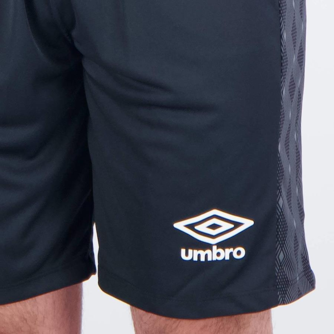 Calção Umbro Classic Bold - Masculino - Foto 5