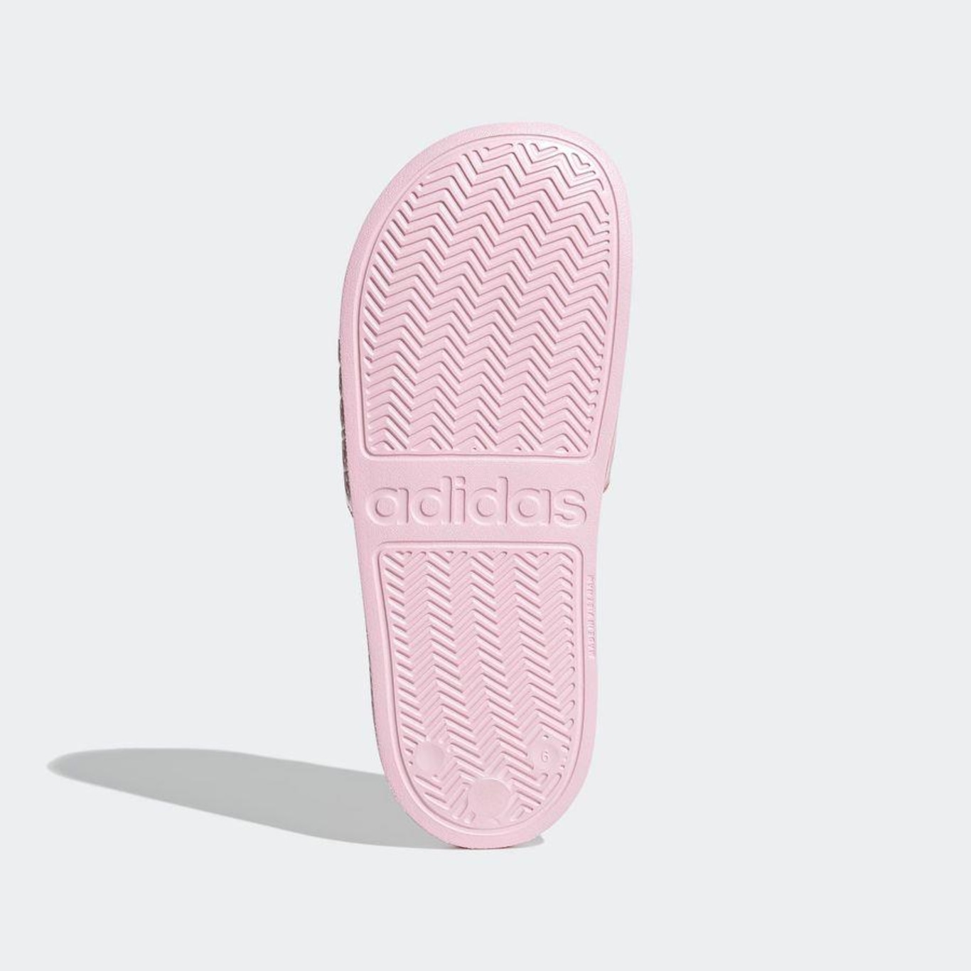 Chinelo adidas Adilette Shower - Feminino - Foto 5