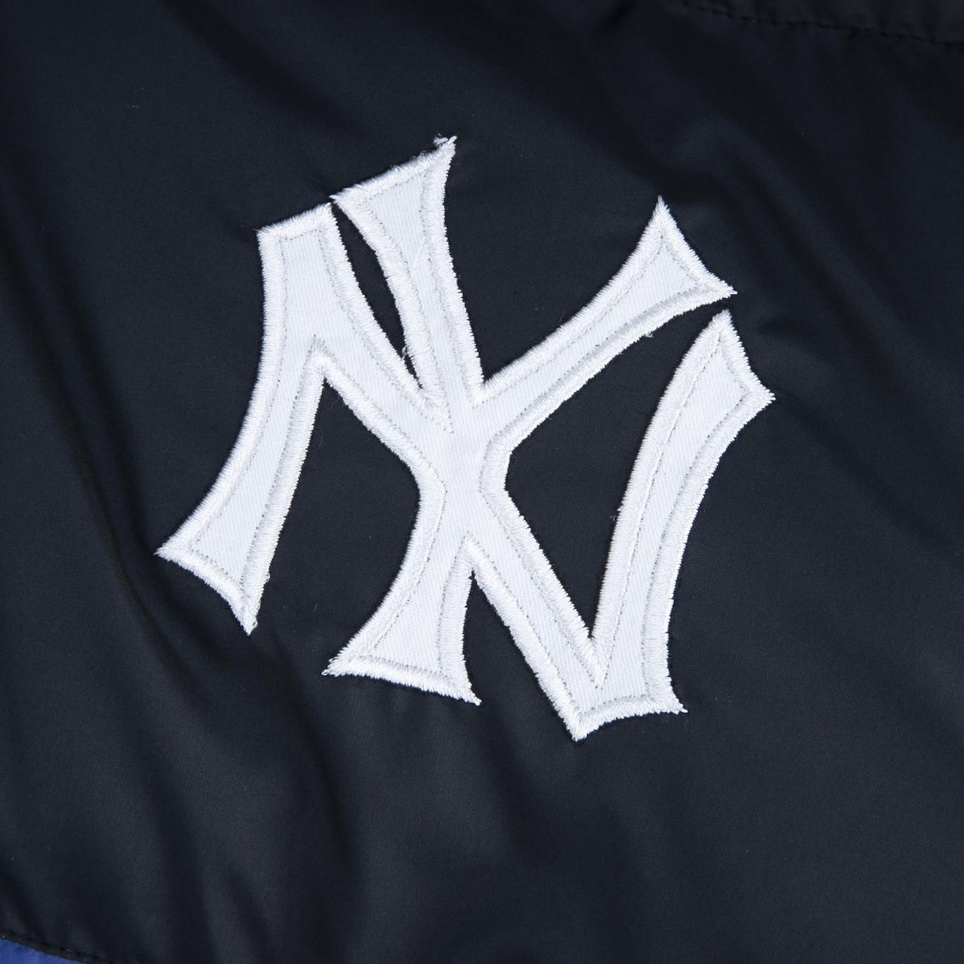 Jaqueta New Era Puffer New York Yankees Logo History - Masculina - Foto 3