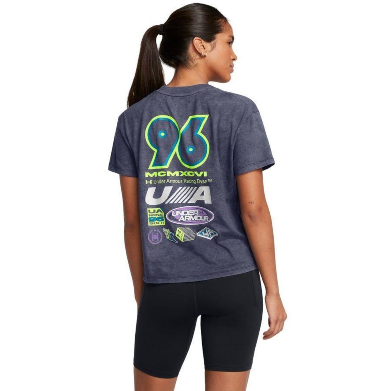 Camiseta Under Armour Run Anywhere - Feminina - Foto 2