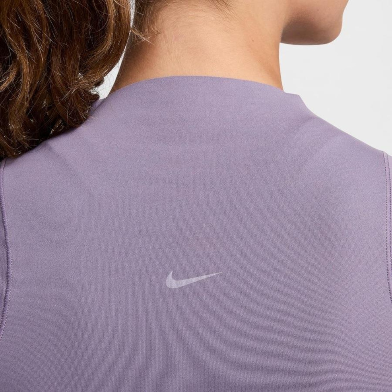 Camiseta Nike Dri-Fit Zenvy - Feminina - Foto 4