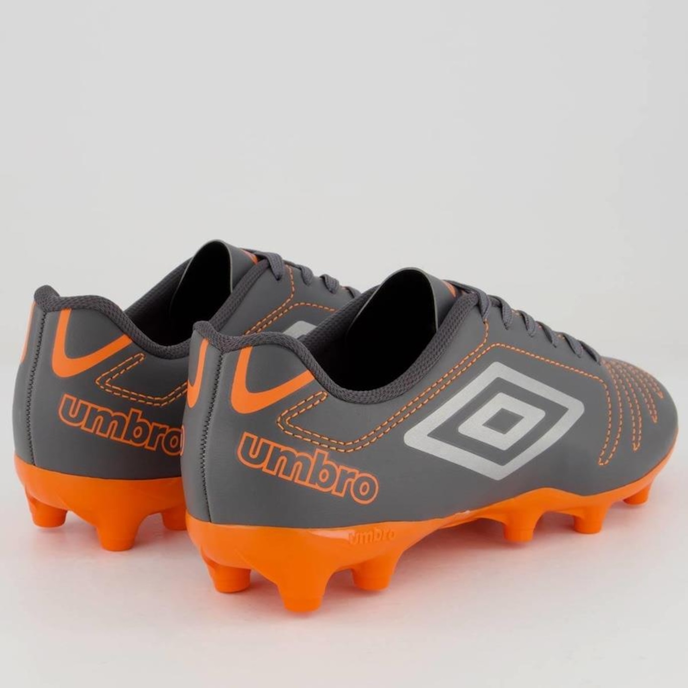 Chuteira de Campo Umbro Class FG - Adulto - Foto 3