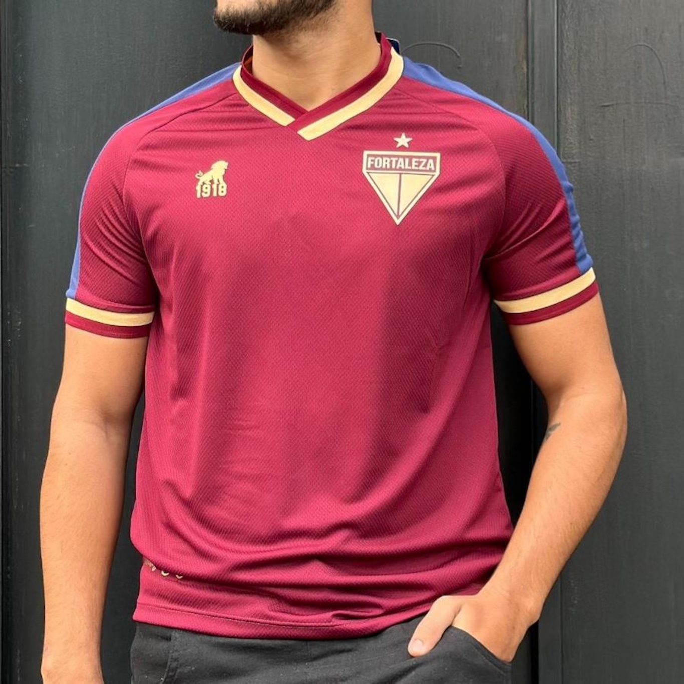 Camisa Fortaleza Volt Símbolo Gold - Masculino - Foto 4