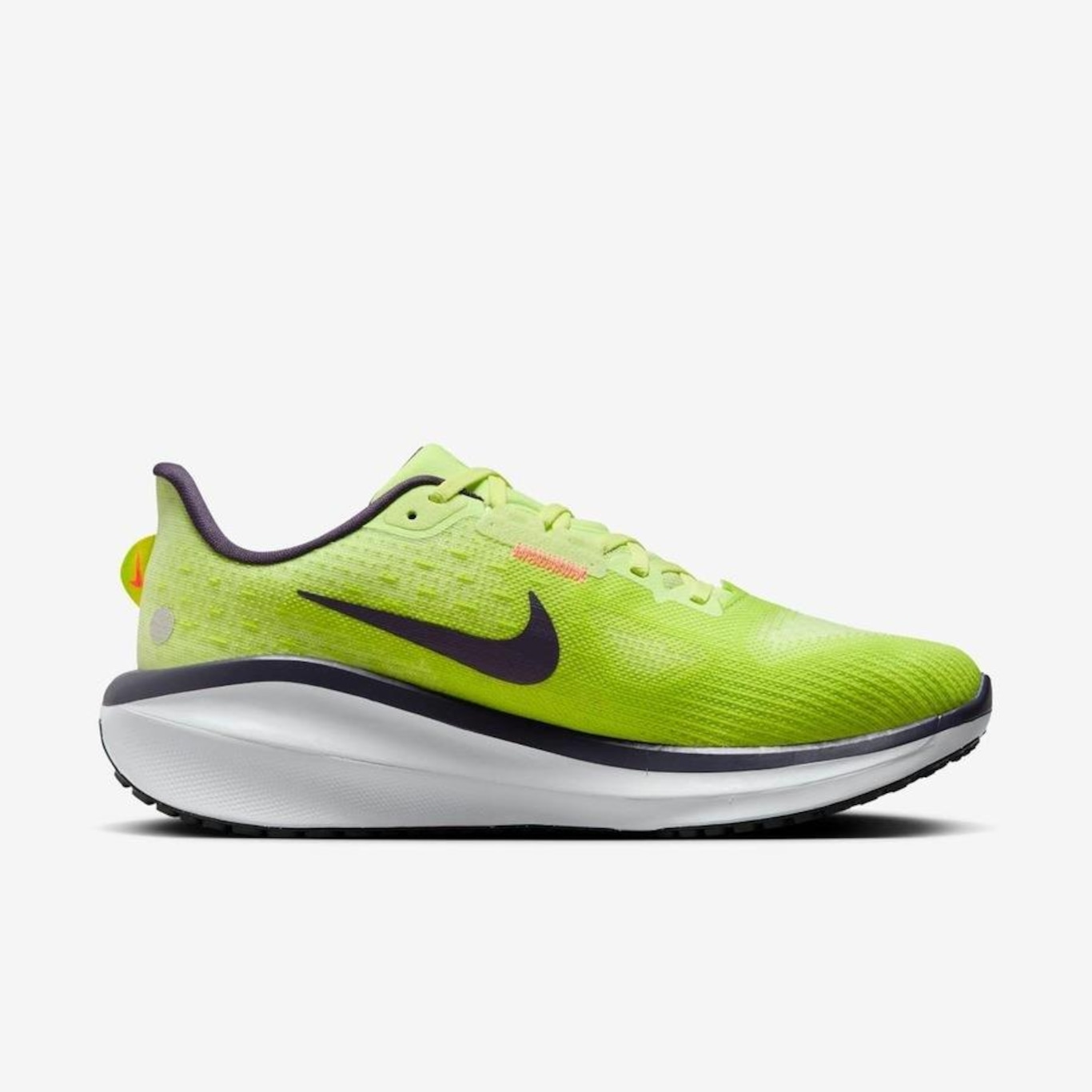 Tênis Nike Vomero 17 - Feminino - Foto 2