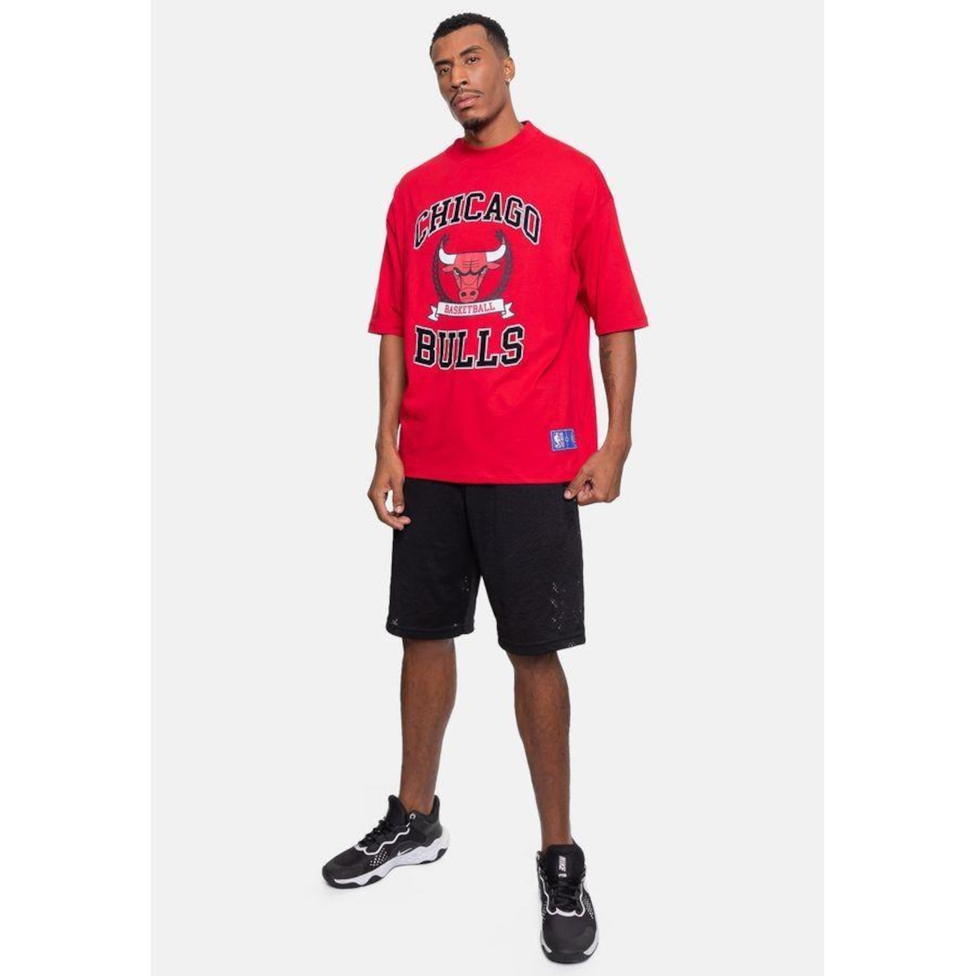 Camiseta Nba Armorial Chicago Bulls - Masculina - Foto 1