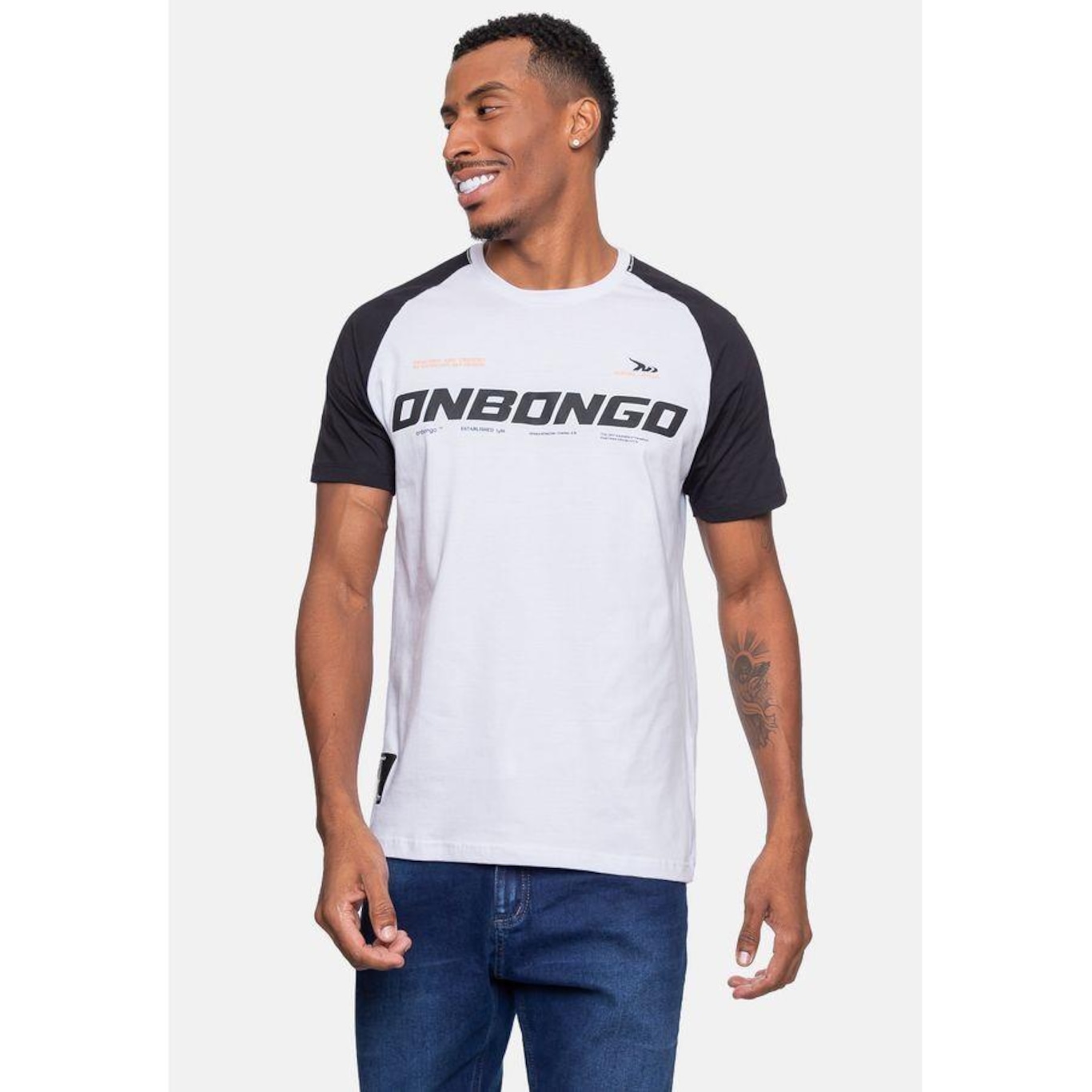 Camiseta Onbongo Raglan Doom - Masculina - Foto 3