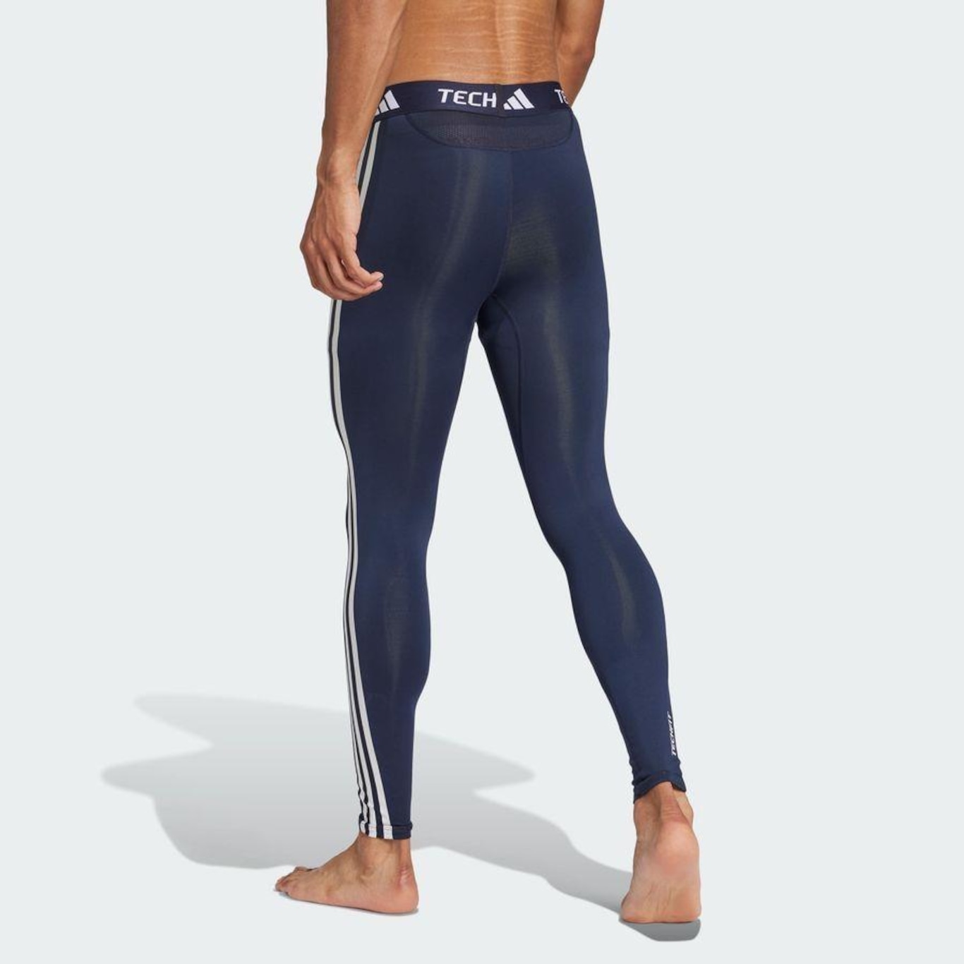 Calça Legging para Treino adidas Techfit Compression Long Três Listras - Masculina - Foto 5