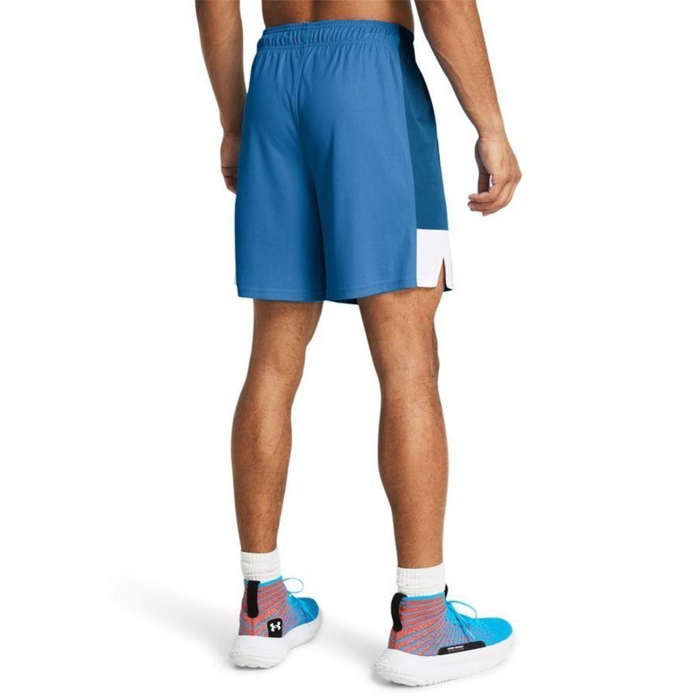 Shorts Under Armour Treino Baseline - Masculino - Foto 2