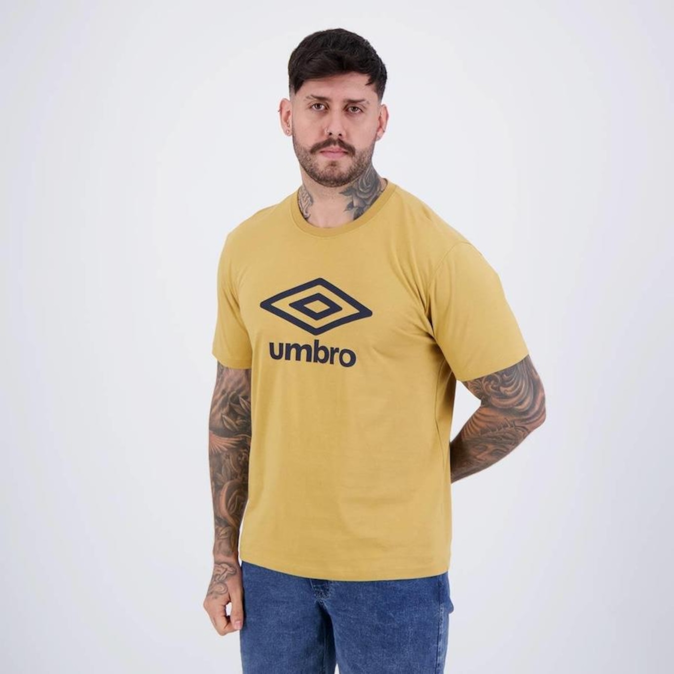 Camiseta Umbro Essential Comfy - Masculina - Foto 3