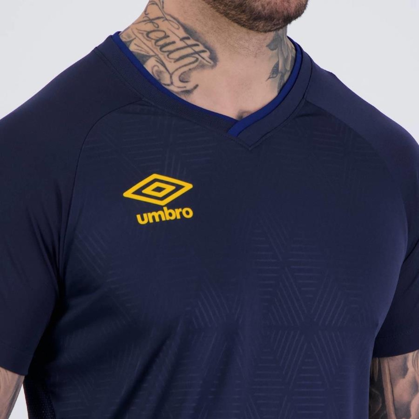 Camisa Umbro Graphic Diamond - Masculina - Foto 5