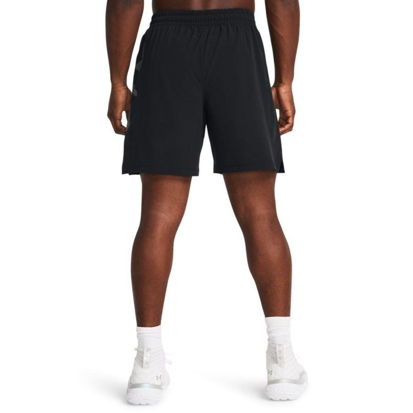 Shorts Under Armour Baseline Woven - Masculino - Foto 2