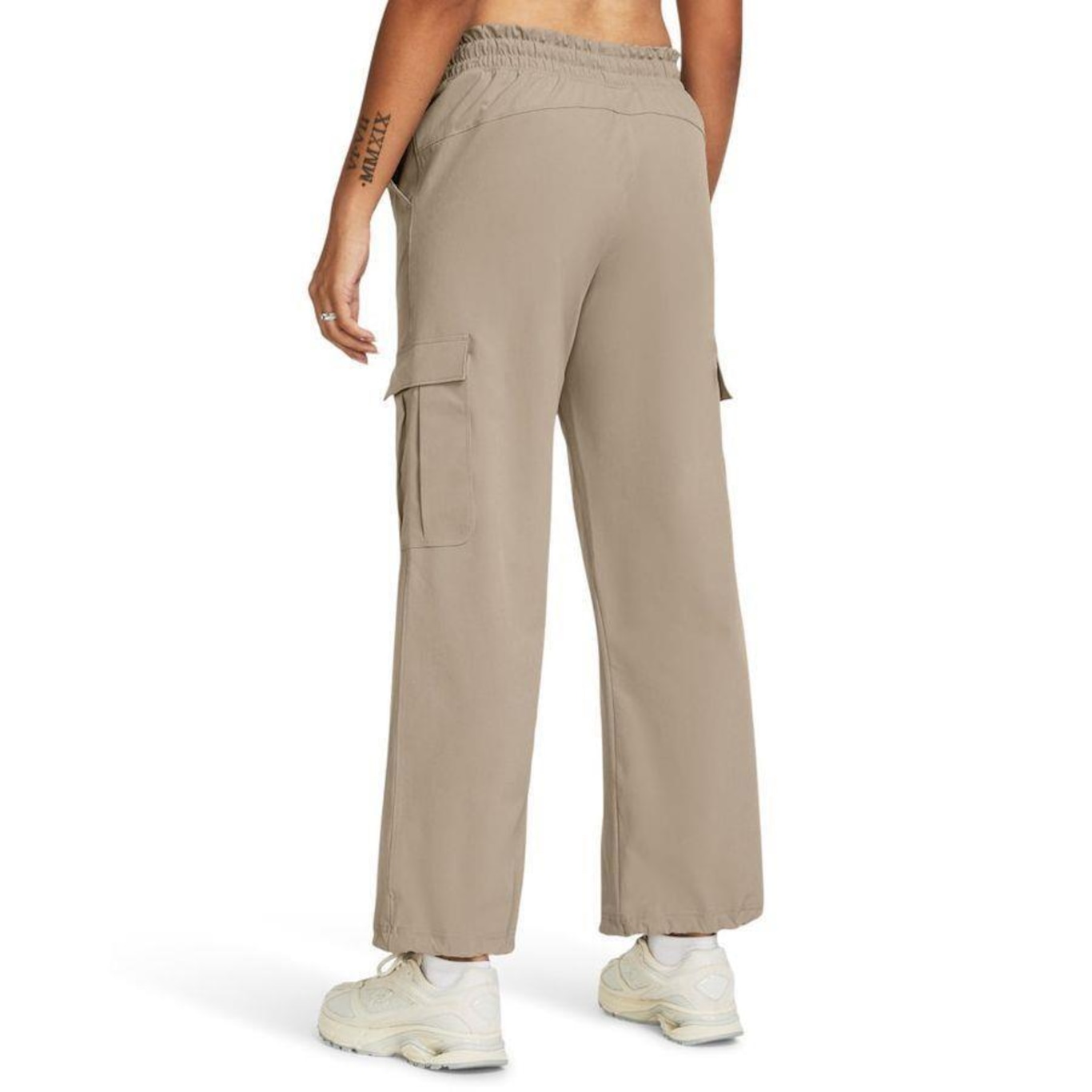 Calça Under Armour Armoursport Woven Cargo - Feminina - Foto 2