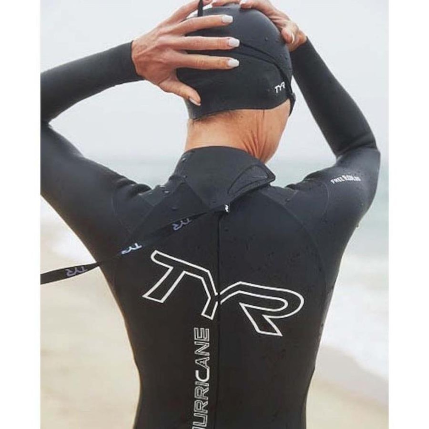 Roupa de Borracha (Wetsuit) Tyr Hurricane Cat 1 - Feminina - Foto 4